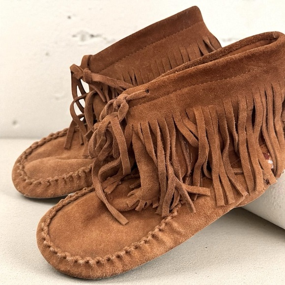 Aldo Suede Fringe Moccasin Boots | Boho Festival Western 37 - Picture 1 of 9